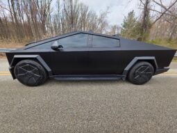 										2024 Tesla Cybertruck full									