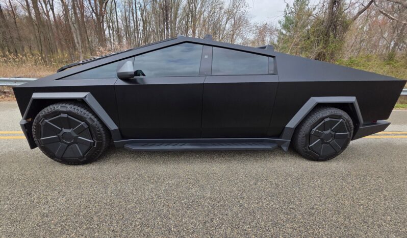 								2024 Tesla Cybertruck full									