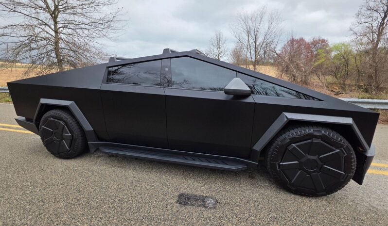 								2024 Tesla Cybertruck full									