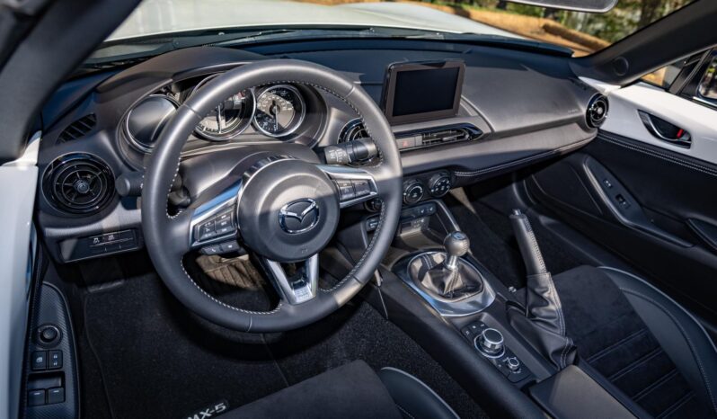 								2022 Mazda MX-5 Miata RF Club full									
