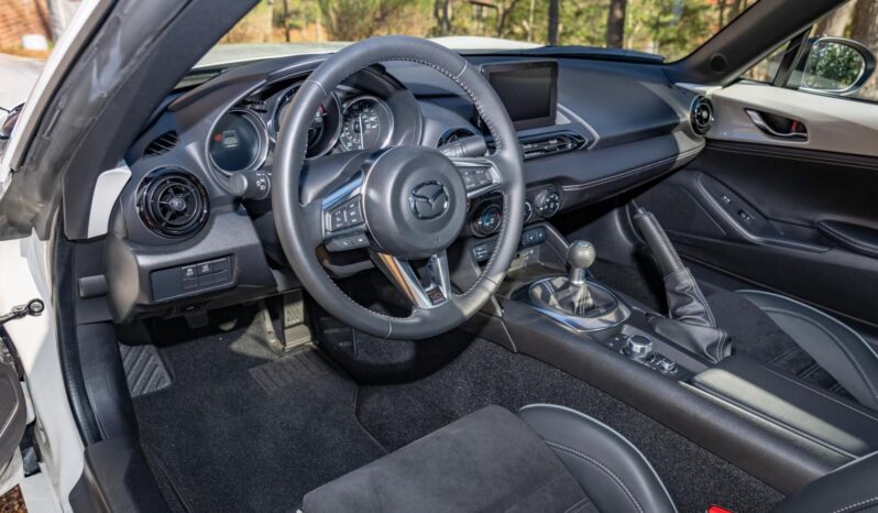 								2022 Mazda MX-5 Miata RF Club full									