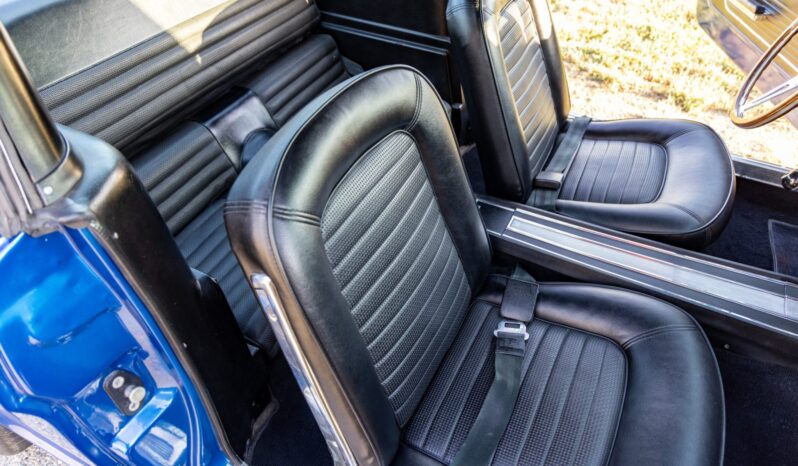 								1966 Ford Mustang Fastback A-Code 5-Speed full									