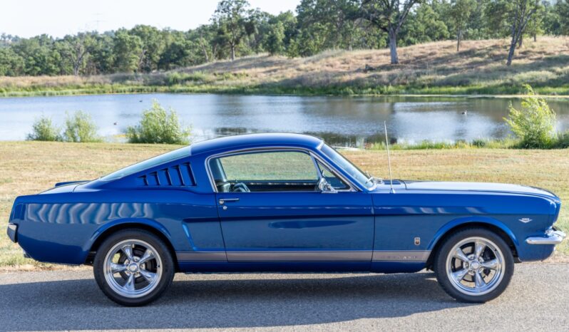 								1966 Ford Mustang Fastback A-Code 5-Speed full									