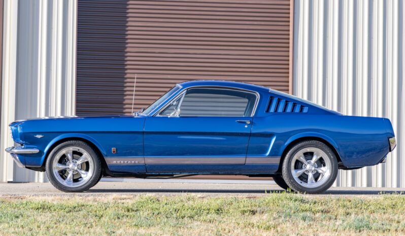 								1966 Ford Mustang Fastback A-Code 5-Speed full									