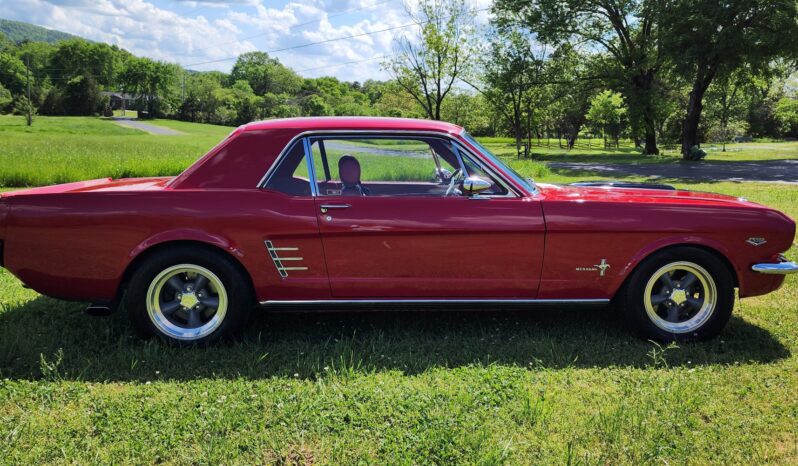 								1966 Ford Mustang Coupe full									