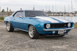 										1969 Chevrolet Camaro 5-Speed full									