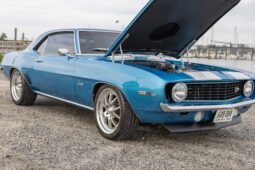 										1969 Chevrolet Camaro 5-Speed full									