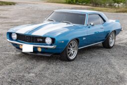 										1969 Chevrolet Camaro 5-Speed full									