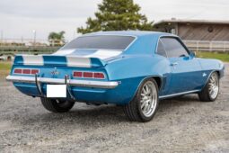 										1969 Chevrolet Camaro 5-Speed full									