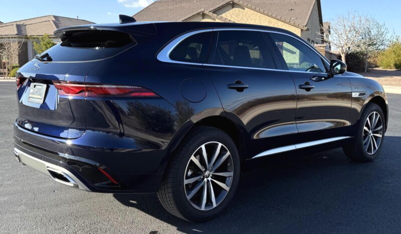 								2024 Jaguar F-Pace P400 R-Dynamic S full									
