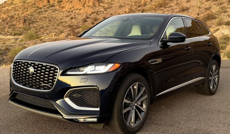								2024 Jaguar F-Pace P400 R-Dynamic S full									