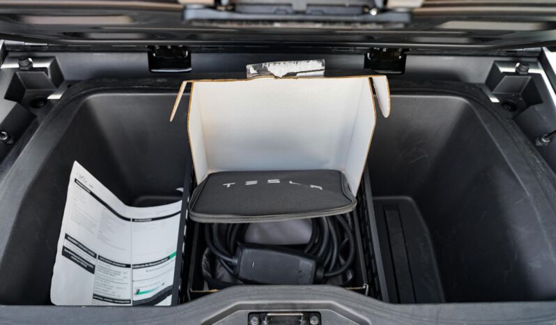 								2024 Tesla Cybertruck Foundation Series full									