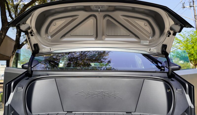 								2024 Tesla Cybertruck Foundation Series full									