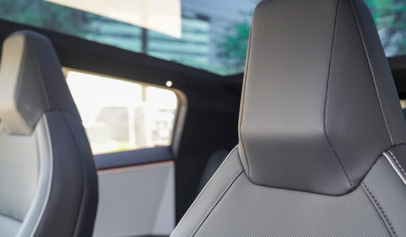 								2024 Tesla Cybertruck Foundation Series full									