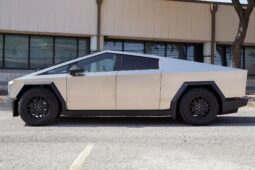 										2024 Tesla Cybertruck Foundation Series full									