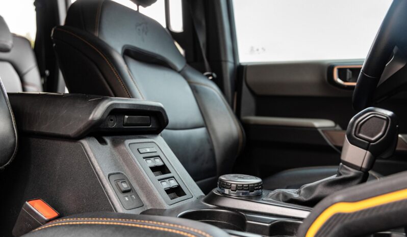 								2022 Ford Bronco Badlands full									