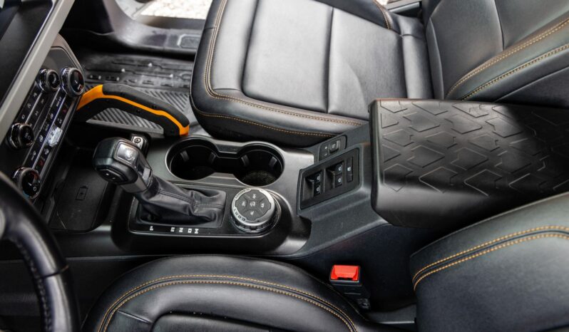 								2022 Ford Bronco Badlands full									