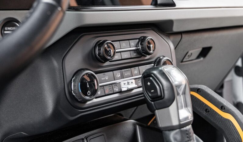 								2022 Ford Bronco Badlands full									