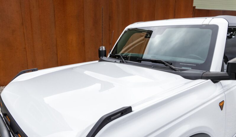 								2022 Ford Bronco Badlands full									