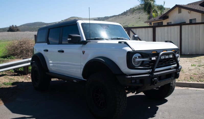 								2022 Ford Bronco Badlands full									