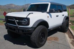 										2022 Ford Bronco Badlands full									