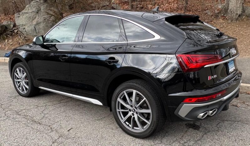 								2022 Audi SQ5 Sportback full									