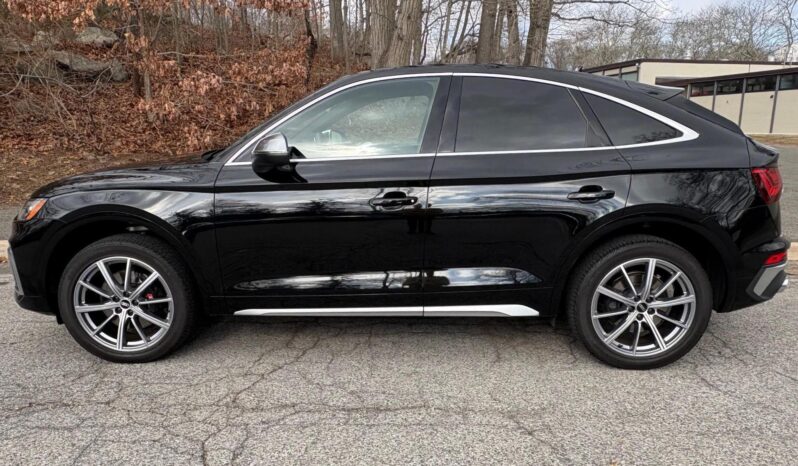 								2022 Audi SQ5 Sportback full									