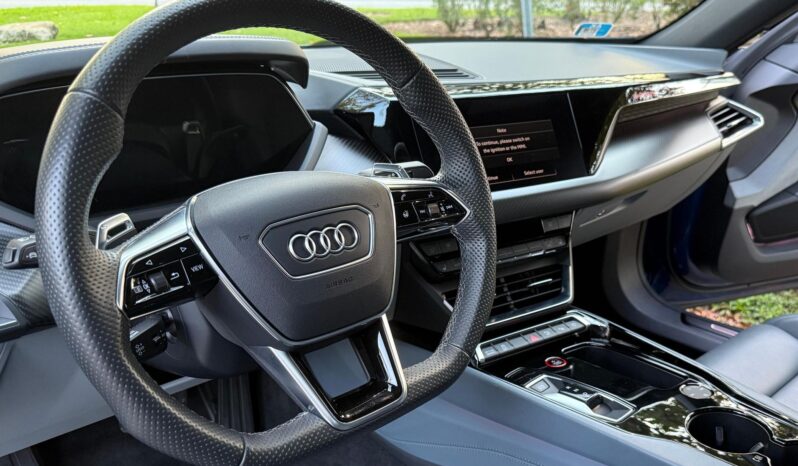 								2022 Audi e-tron GT full									