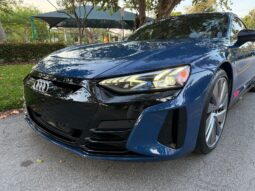 										2022 Audi e-tron GT full									