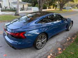 										2022 Audi e-tron GT full									