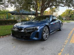 										2022 Audi e-tron GT full									