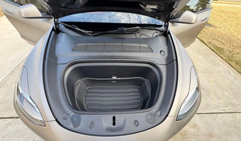 								2023 Tesla Model Y Performance full									