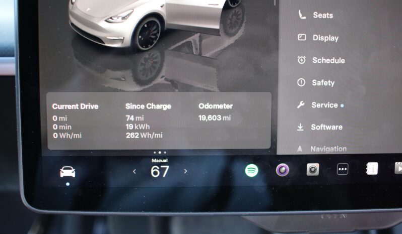 								2023 Tesla Model Y Performance full									