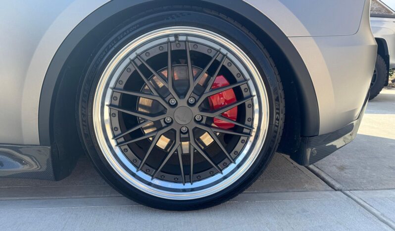 								2023 Tesla Model Y Performance full									