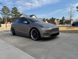 										2023 Tesla Model Y Performance full									