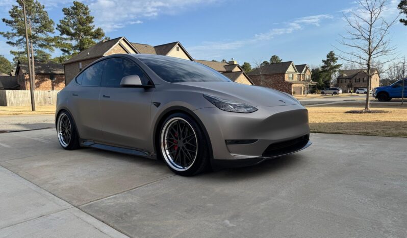 								2023 Tesla Model Y Performance full									