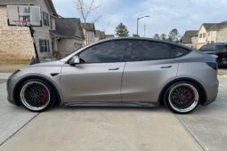 										2023 Tesla Model Y Performance full									