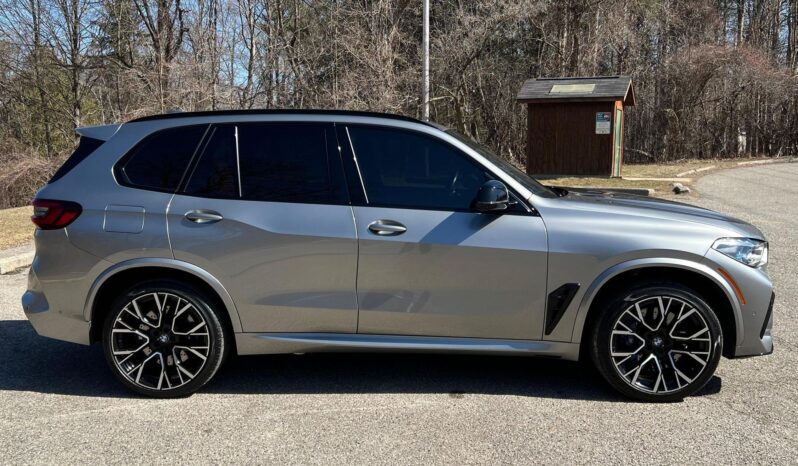 								2022 BMW X5 M Competition full									