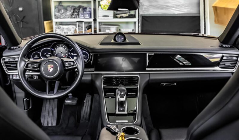 								2022 Porsche Panamera full									