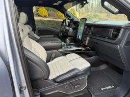 										2022 Ford F-150 Lightning Platinum full									