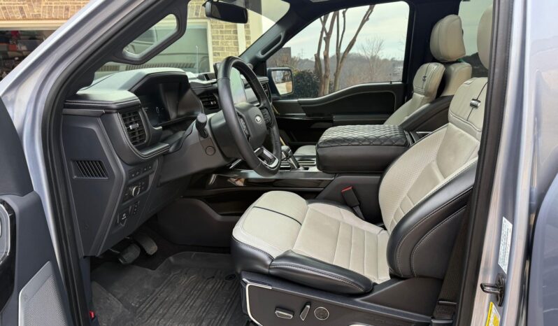 								2022 Ford F-150 Lightning Platinum full									