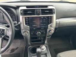 										2022 Toyota 4Runner SR5 4×4 full									