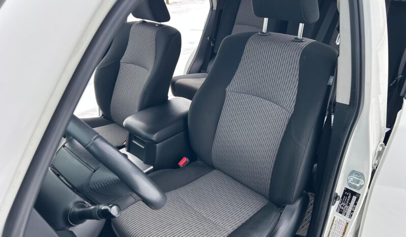 								2022 Toyota 4Runner SR5 4×4 full									