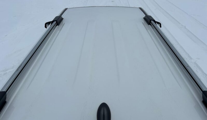 								2022 Toyota 4Runner SR5 4×4 full									