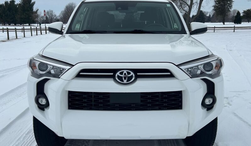 								2022 Toyota 4Runner SR5 4×4 full									