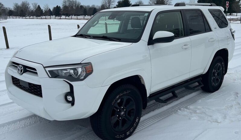 								2022 Toyota 4Runner SR5 4×4 full									