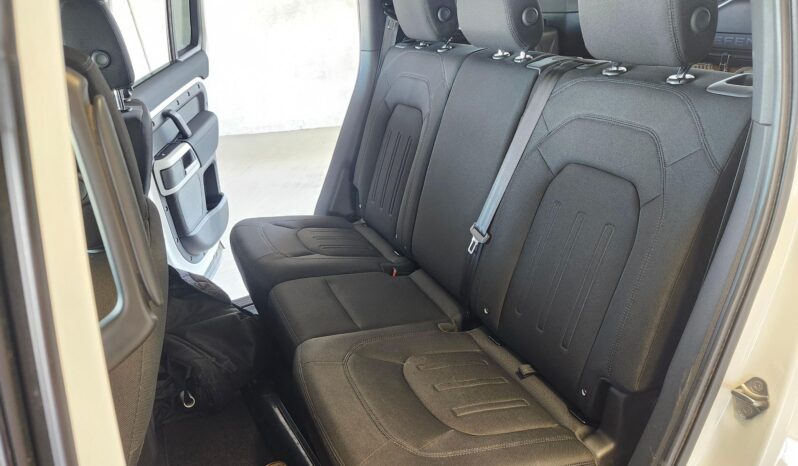 								2022 Land Rover Defender 110 full									