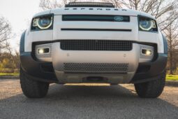 										2022 Land Rover Defender 110 full									