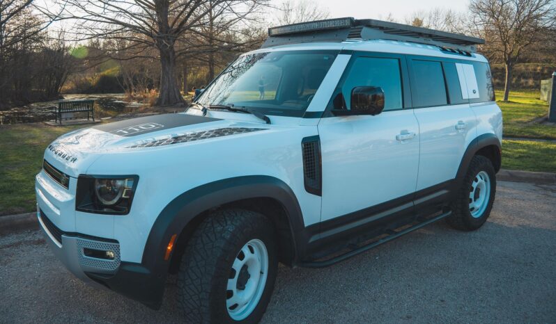 								2022 Land Rover Defender 110 full									