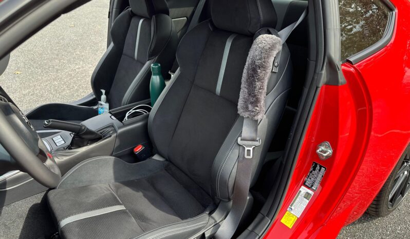 								2023 Toyota GR86 Premium full									